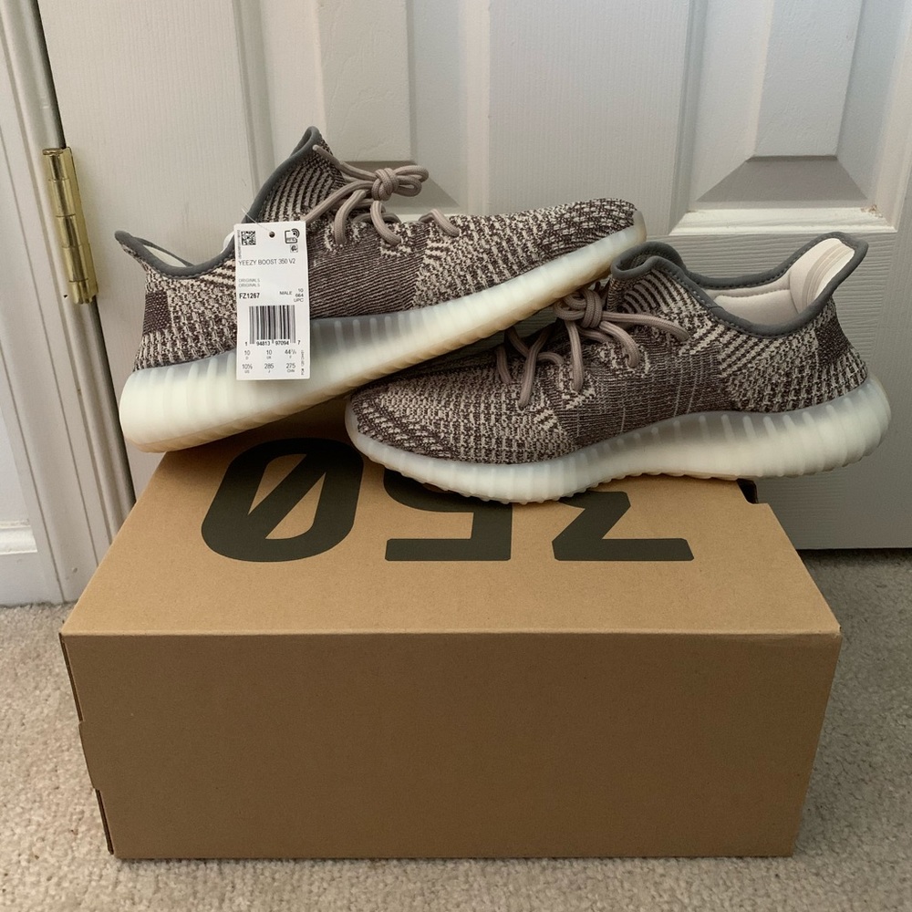 adidas Yeezy Boost 350 V2 Zyon - Picture 2 of 7